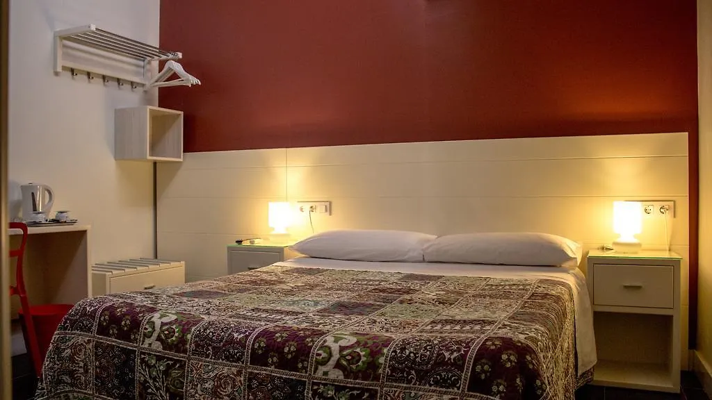 Hostal San Vicente II Seville 0*,  Spain